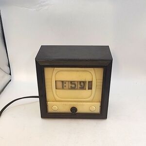 Vintage 1953 Tymeter Clock Pennwood Numecron Model 700 Tele Vision Bakelite